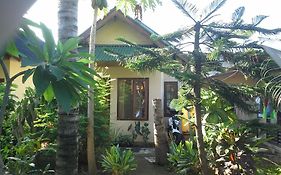 Arnel Bungalows